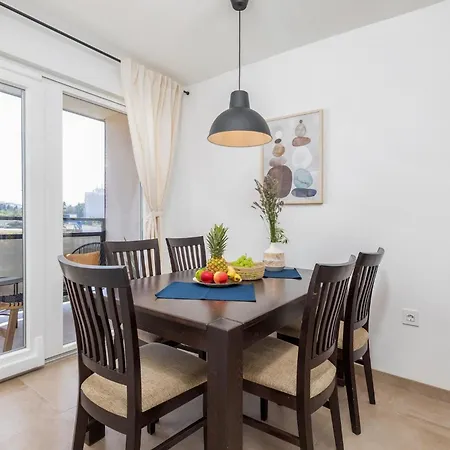 Apartment Sunny Pula