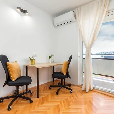 Sunny Apartment